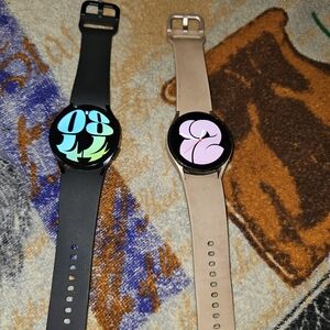 2 Samsung Galaxy Watches